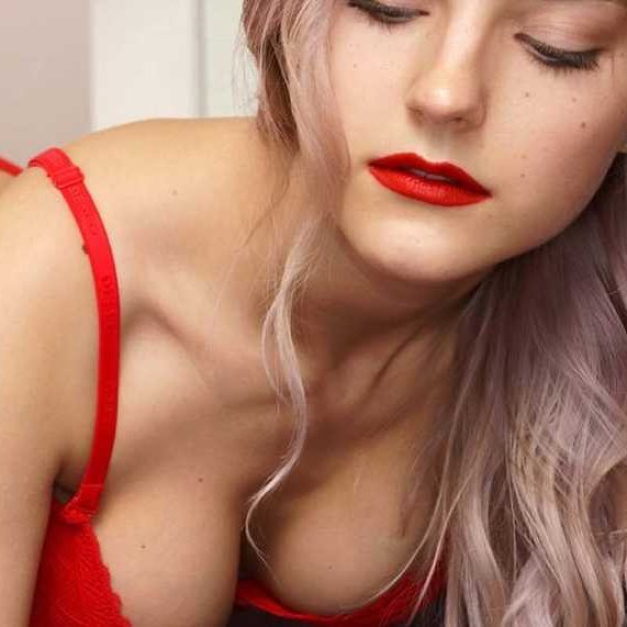 CROWNE PLAZA ROHINI ESCORTS SERVICE 9958560360 CALLGIRL IN ROHINI,